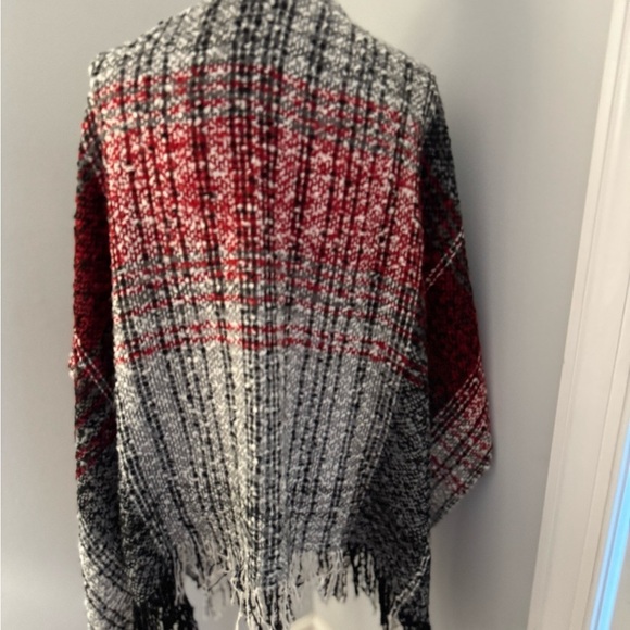 Saks Fifth Avenue Fringe Poncho Wrap Sweater RED/BLACK/GRAY PLAID - Picture 2 of 8